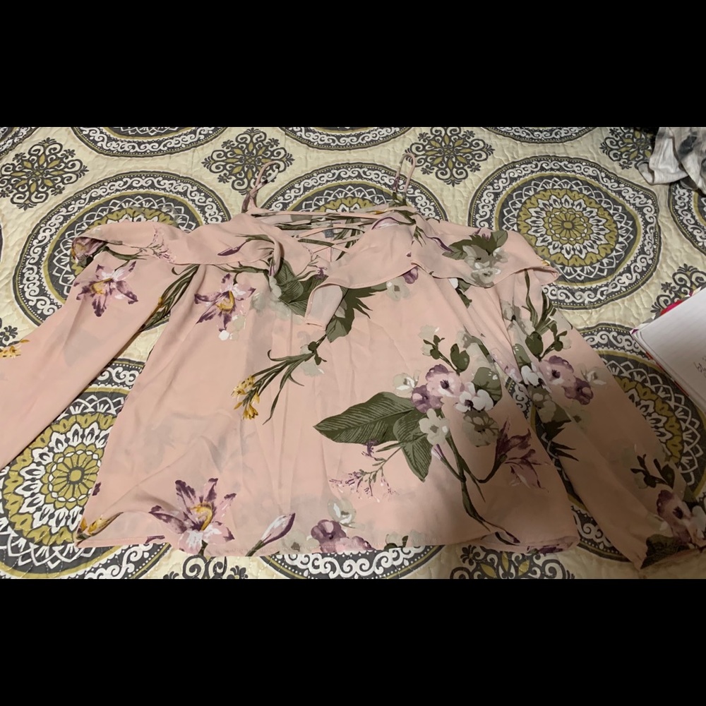 Charlotte Russe quarter sleeve shirt